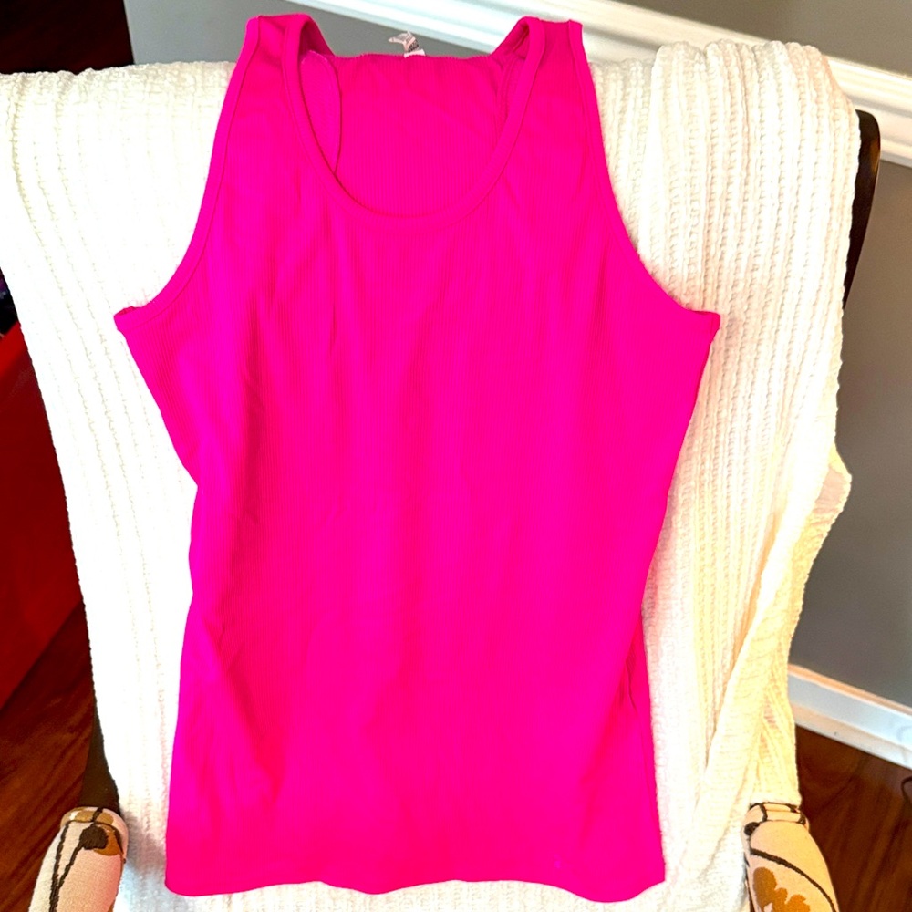Vibrant Under Armour Pink Women's Tank Top